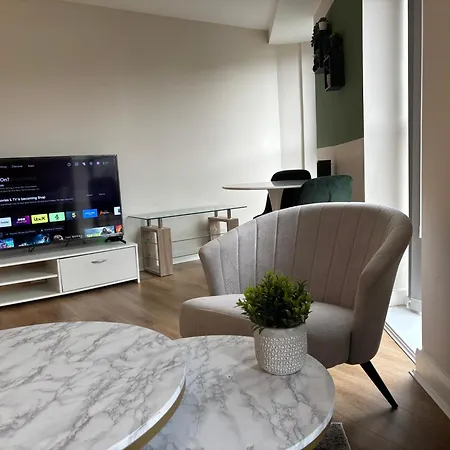 Luxurious 1br - Sofa Bed Apartment
